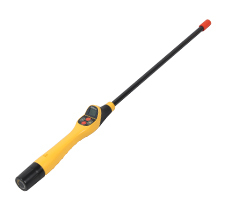 The VM-880 detects only ferrous materials, excluding aluminum cans and bottle caps. Its lightweight design (1.54 lbs/0.7 kg) ensures easy handling without sacrificing durability. Featuring a submersible carbon fiber antenna, it offers maximum sensor protection and includes essential functions like field polarity, 50/60Hz warning, battery monitoring, signal strength indicators, and one-touch sensitivity control.